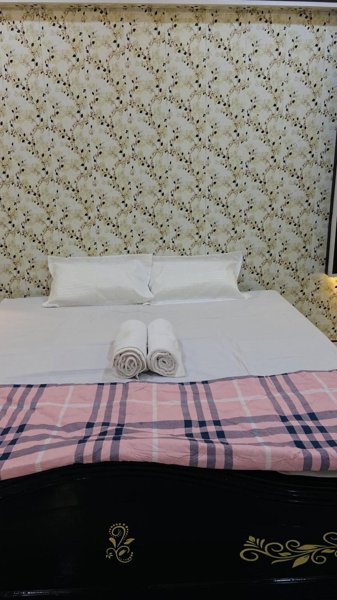 Mandir Saket Bhawan Hotel Ayodhya Екстериор снимка