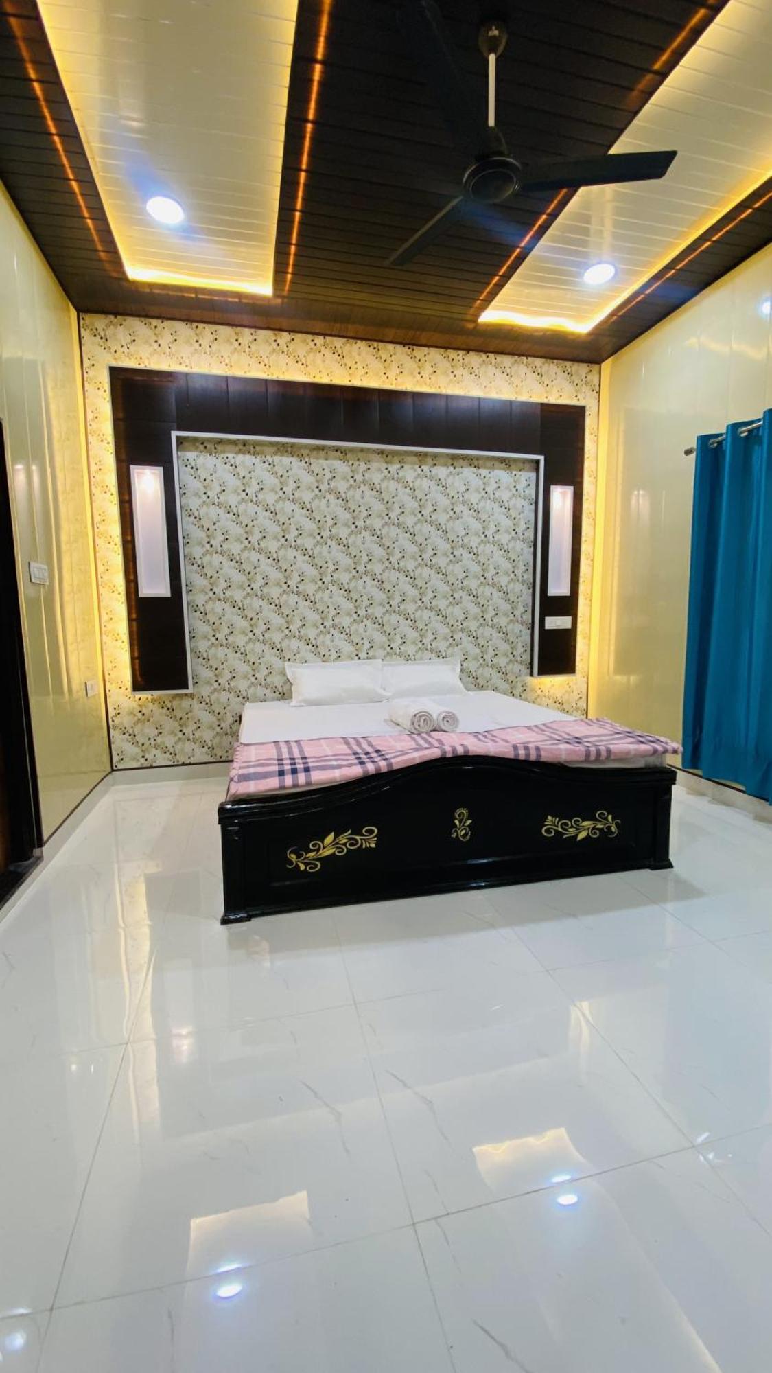 Mandir Saket Bhawan Hotel Ayodhya Екстериор снимка
