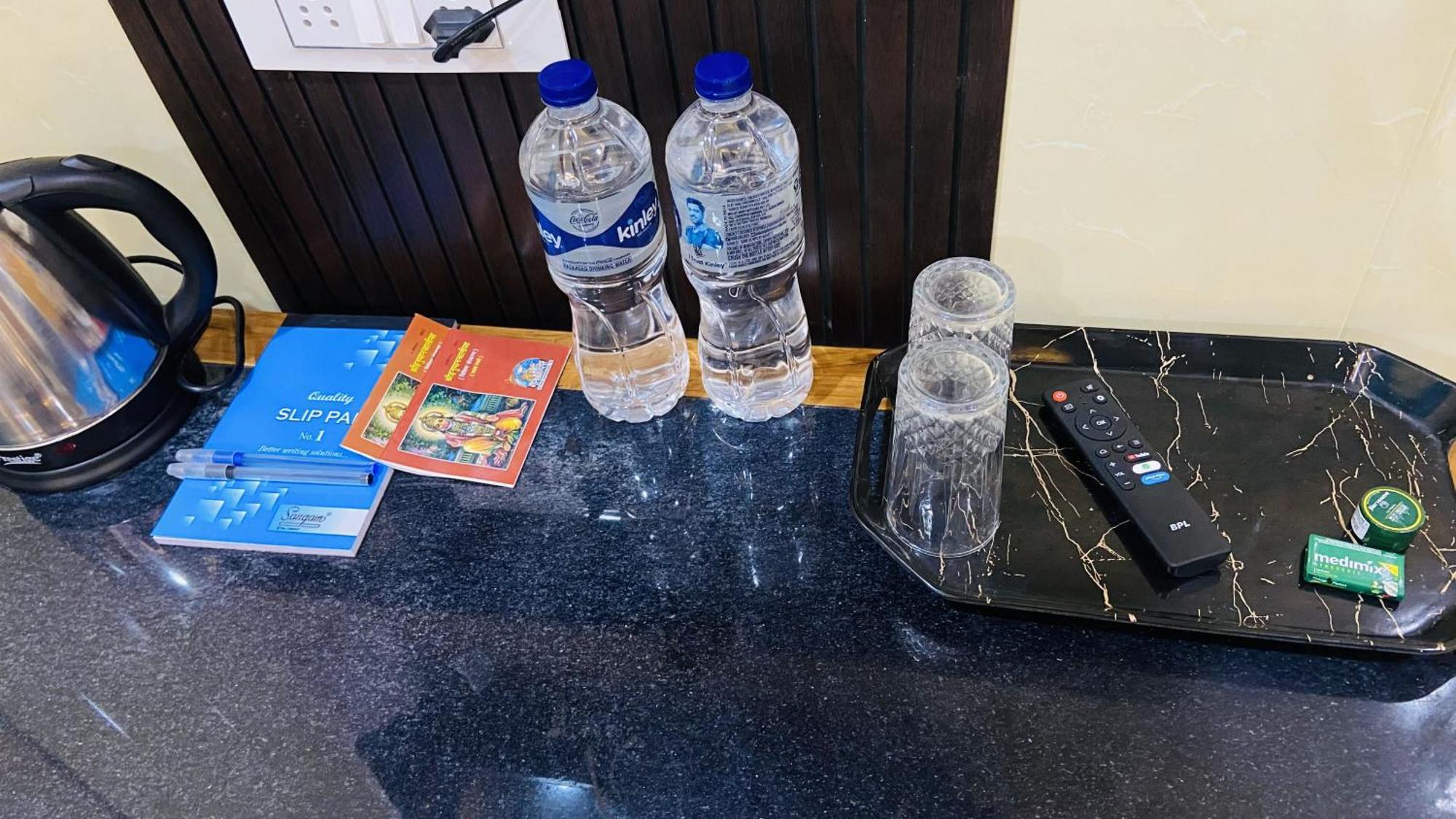Mandir Saket Bhawan Hotel Ayodhya Екстериор снимка