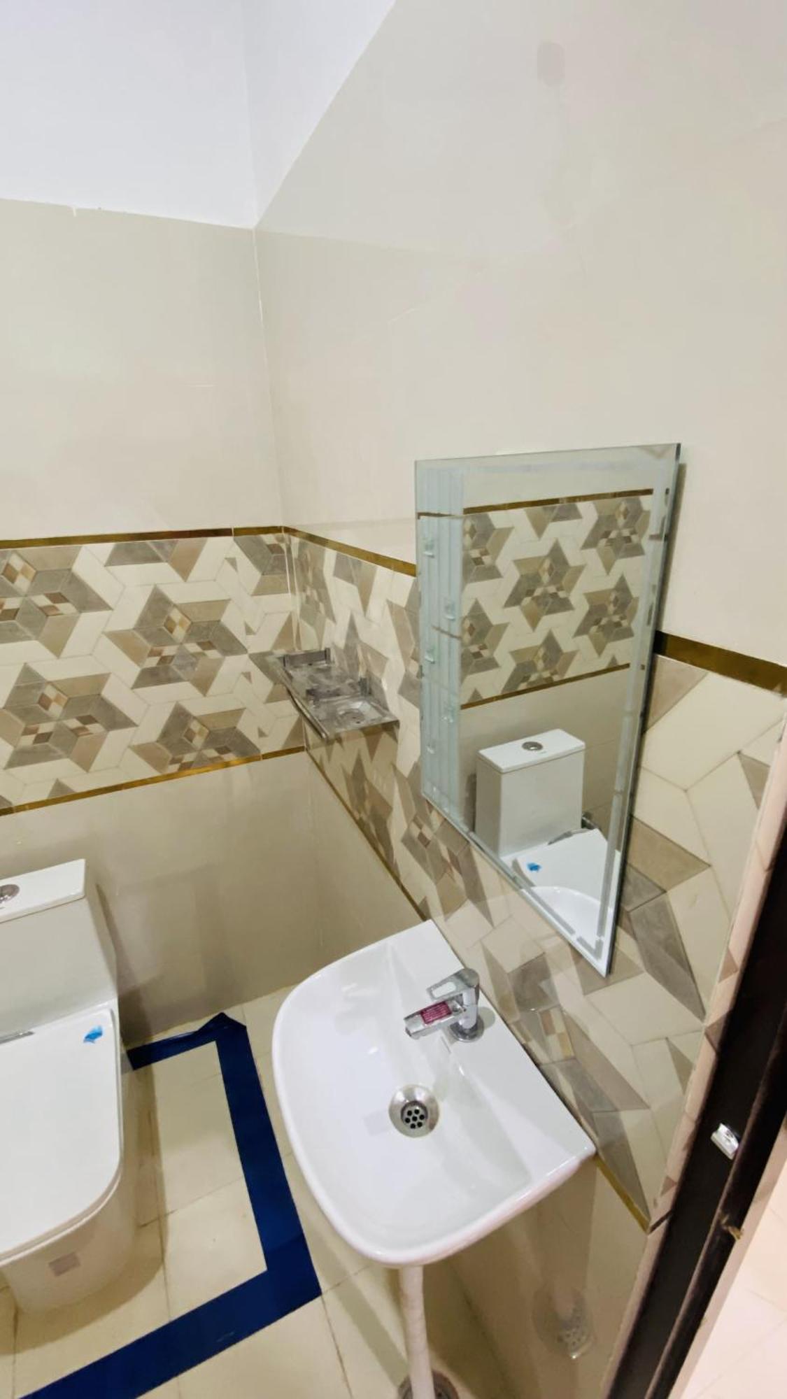 Mandir Saket Bhawan Hotel Ayodhya Екстериор снимка